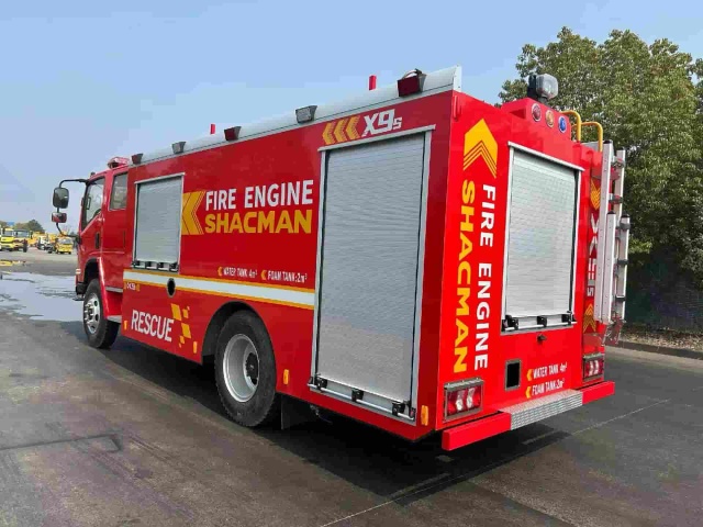 SHACMAN 6 cubic meter foam fire truck