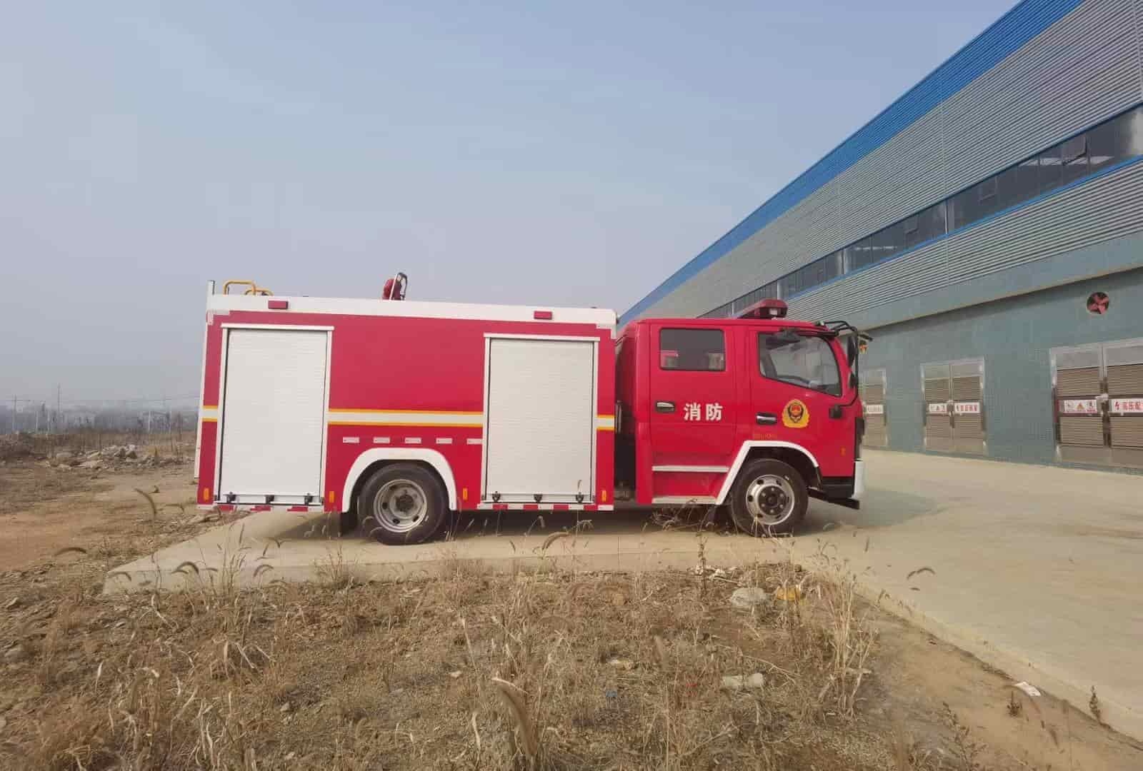 Dongfeng Dolica 4-ton fire truck
