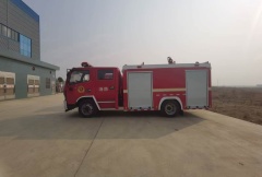 Dongfeng Dolica 4-ton fire truck