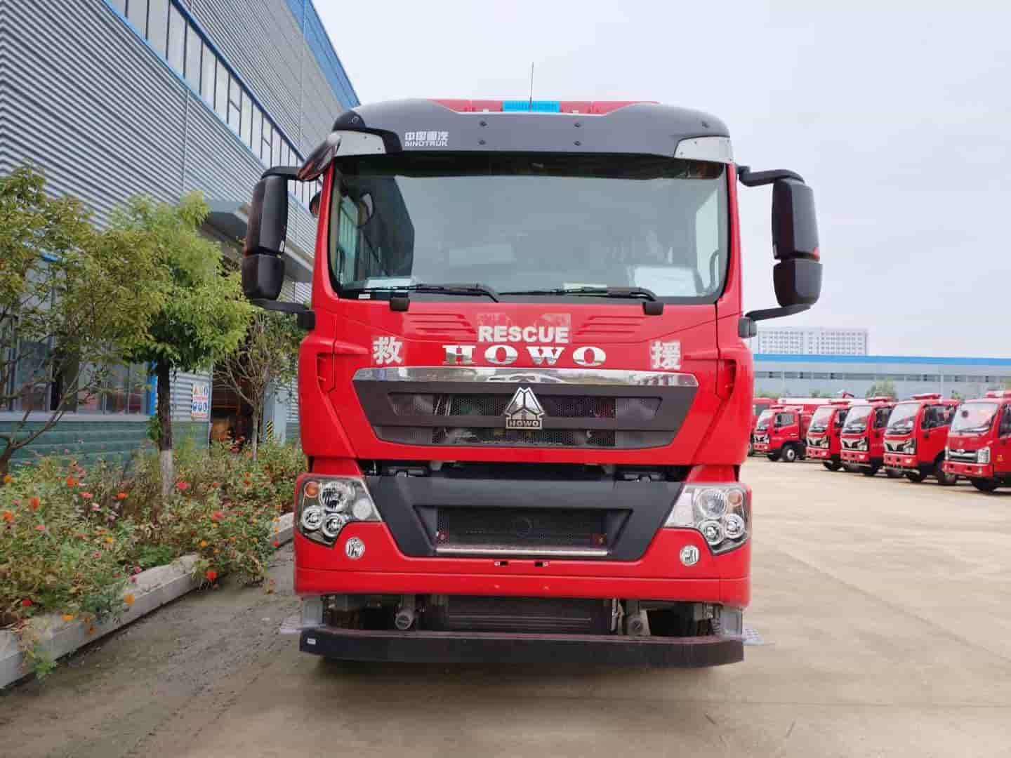 Sinotruk Howo 12-ton foam fire truck