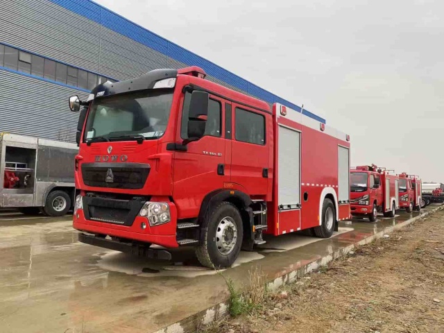 Sinotruk Howo TX Series 4×2 Foam Fire Truck