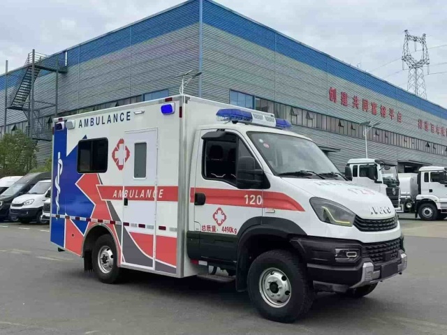 Iveco Daily 4WD Off-Road Ambulance