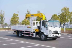 ISUZU GLF XCMG 5-ton 4-section boom truck crane