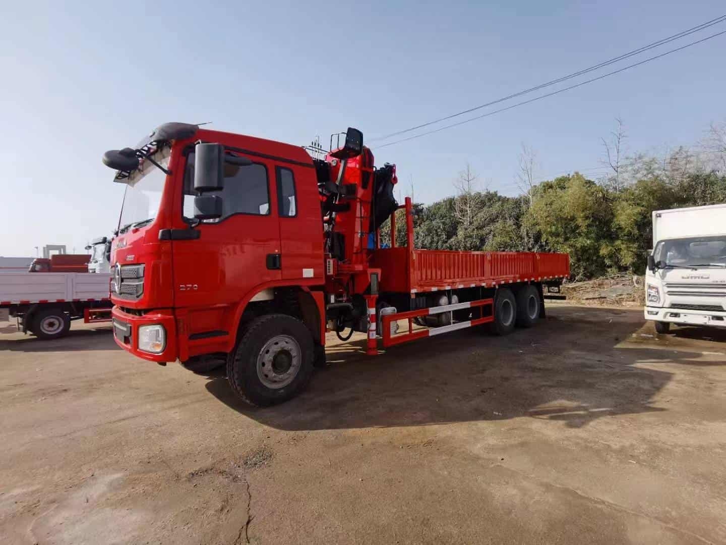 SHACMAN L3000 6×4 Truck-Mounted Crane