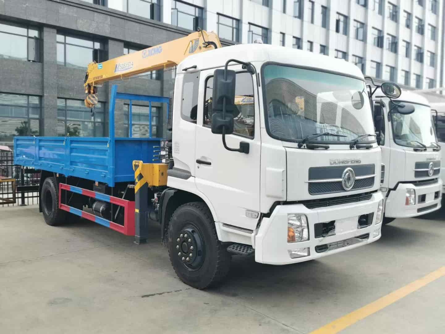 Dongfeng Tianjin 4×2 Truck-Mounted Crane