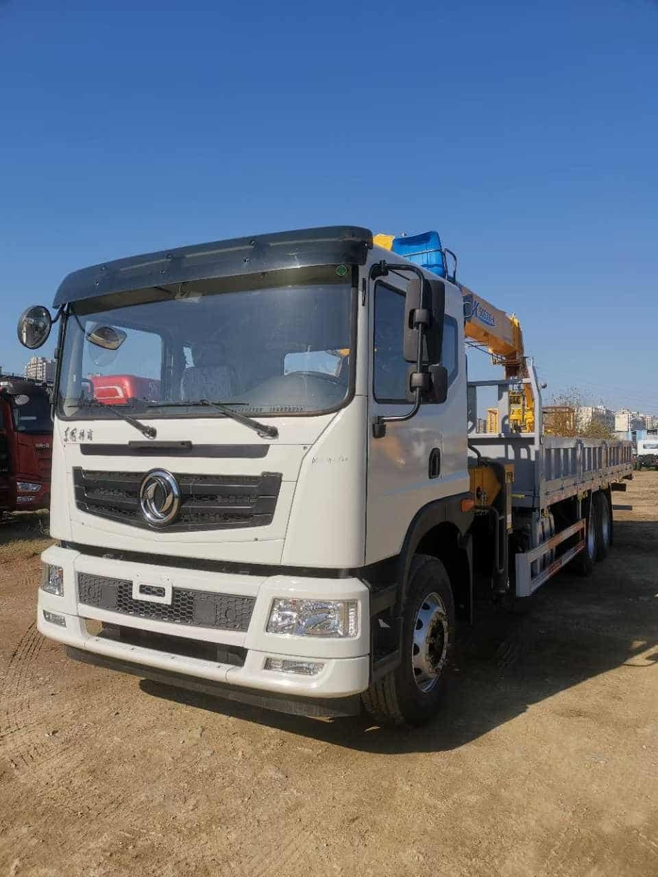 Dongfeng T5 6×4 Truck-Mounted Crane