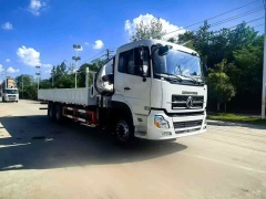Dongfeng Tianlong 6x4 Knuckle Boom Crane