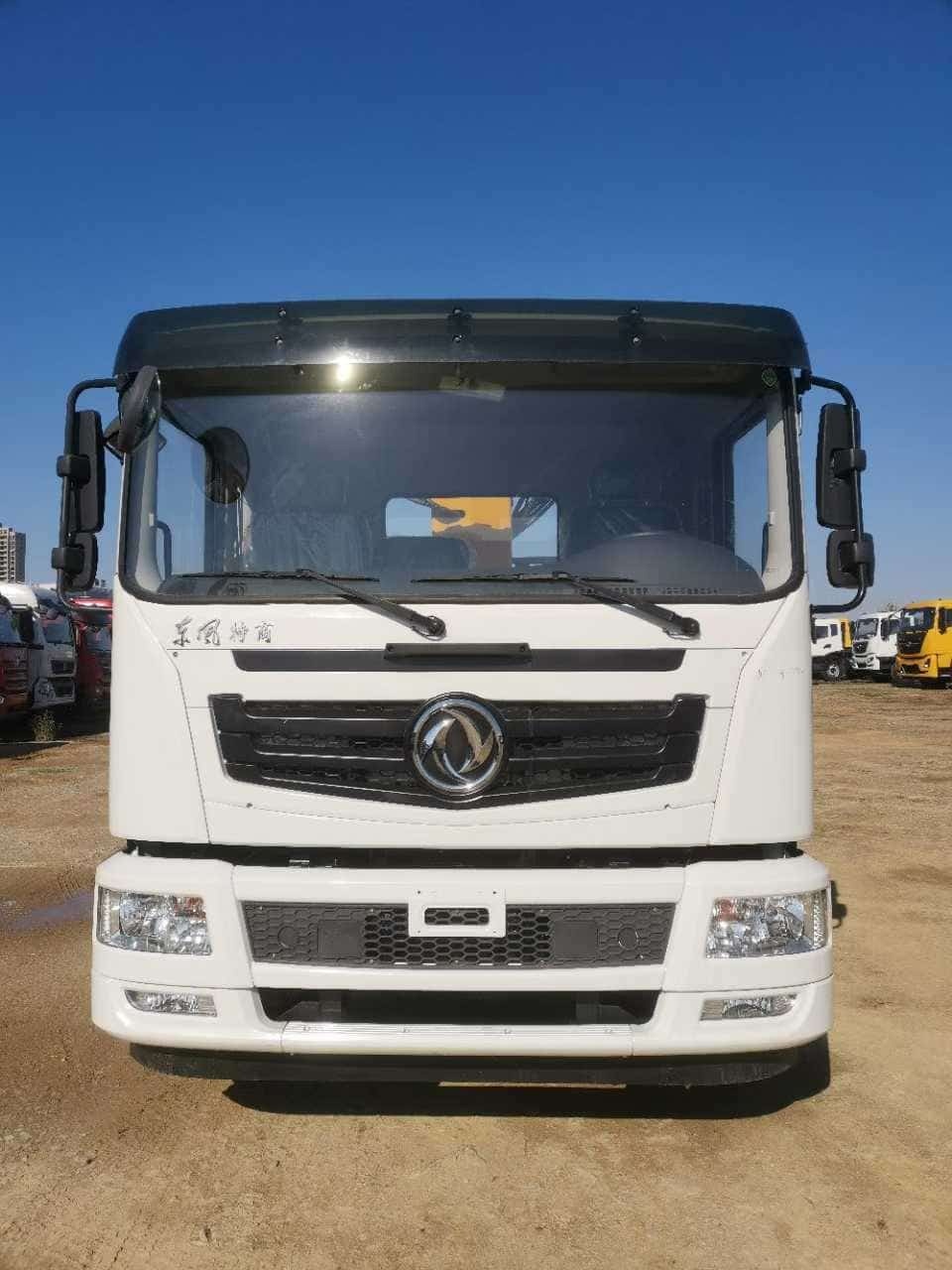 Dongfeng T5 6×4 Truck-Mounted Crane
