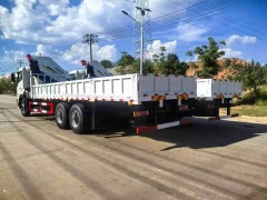Dongfeng Tianlong 6x4 Knuckle Boom Crane
