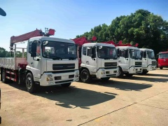 Dongfeng Dolica truck-mounted crane