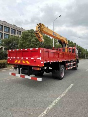 Dongfeng Huashen Single-Axle 4×4 Off-Road Truck Crane