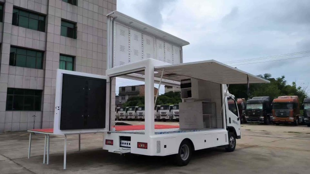 Foton Navigator M5 4.2-meter Blue-plate Advertising Truck