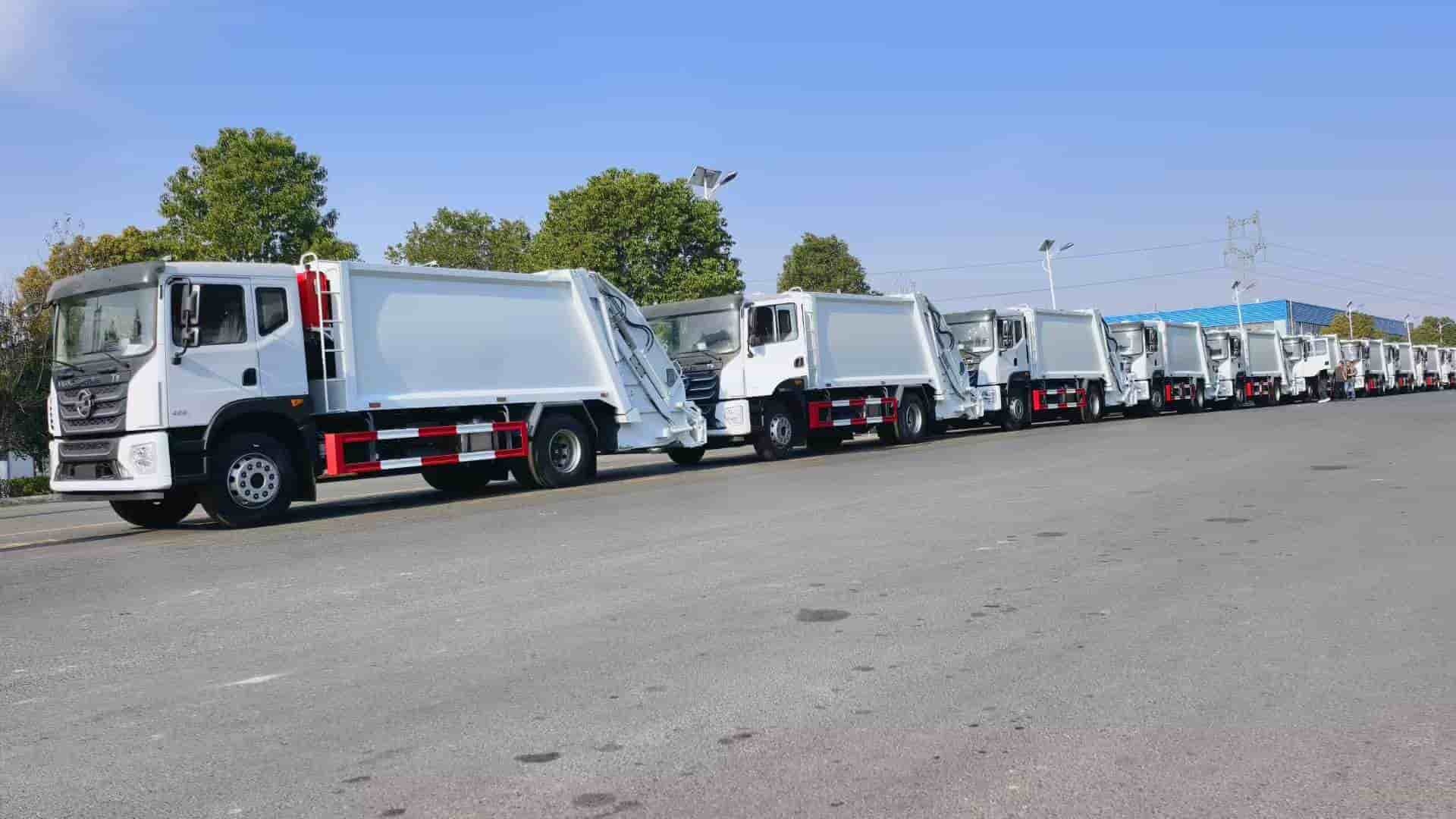 Dongfeng Huashen 14 cubic meter compressed garbage truck