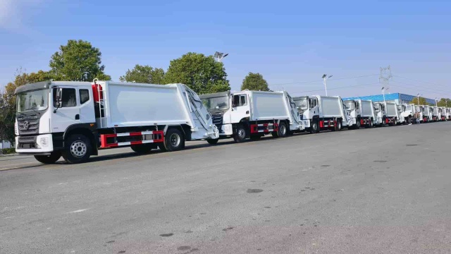 Dongfeng Huashen 14 cubic meter compressed garbage truck