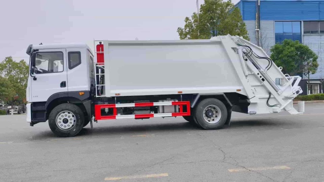 Dongfeng Huashen 14 cubic meter compressed garbage truck