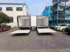 Jiefang Tiger 6G pure electric van equipped with hydraulic tailgate