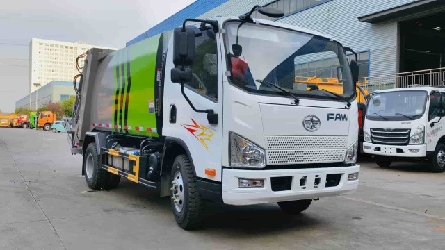 Jiefang 7 cubic meter compressed garbage truck