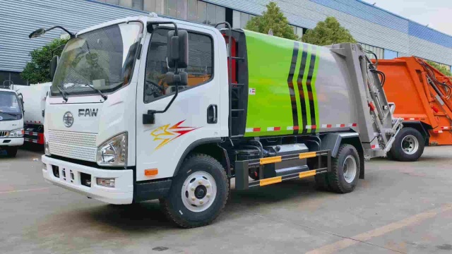 Jiefang 7 cubic meter compressed garbage truck