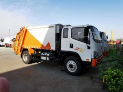 Jiefang 8 cubic meter compressed garbage truck