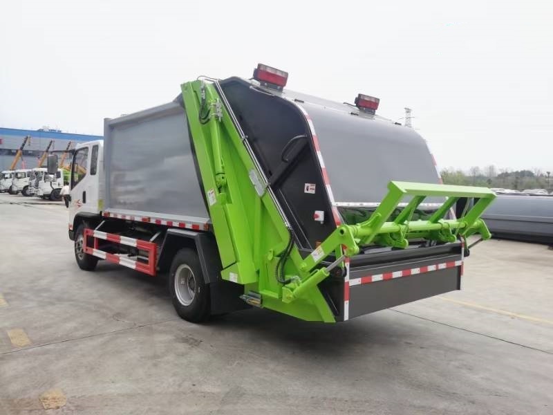 Jiefang 3.8-meter wheelbase compactor garbage truck