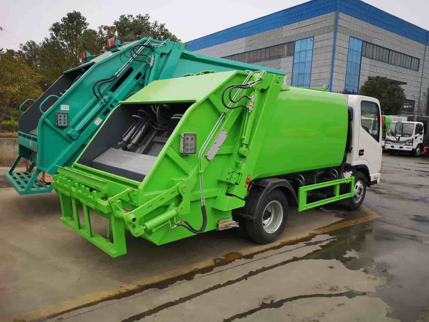 JAC 4x2 4m³ garbage compactor truck