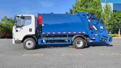 Jiefang right-hand drive 8 cubic meter compressed garbage truck