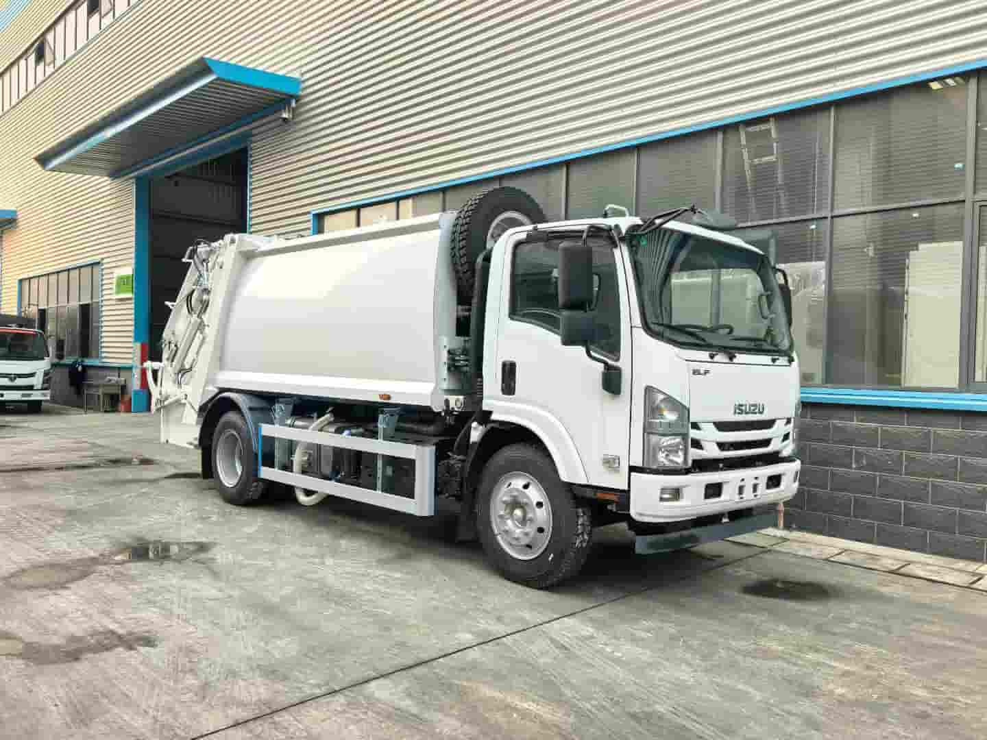 Qingling Isuzu 10 cubic meter compressed garbage truck