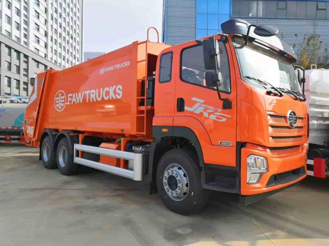 Jiefang Original 6x4 Compactor Garbage Truck