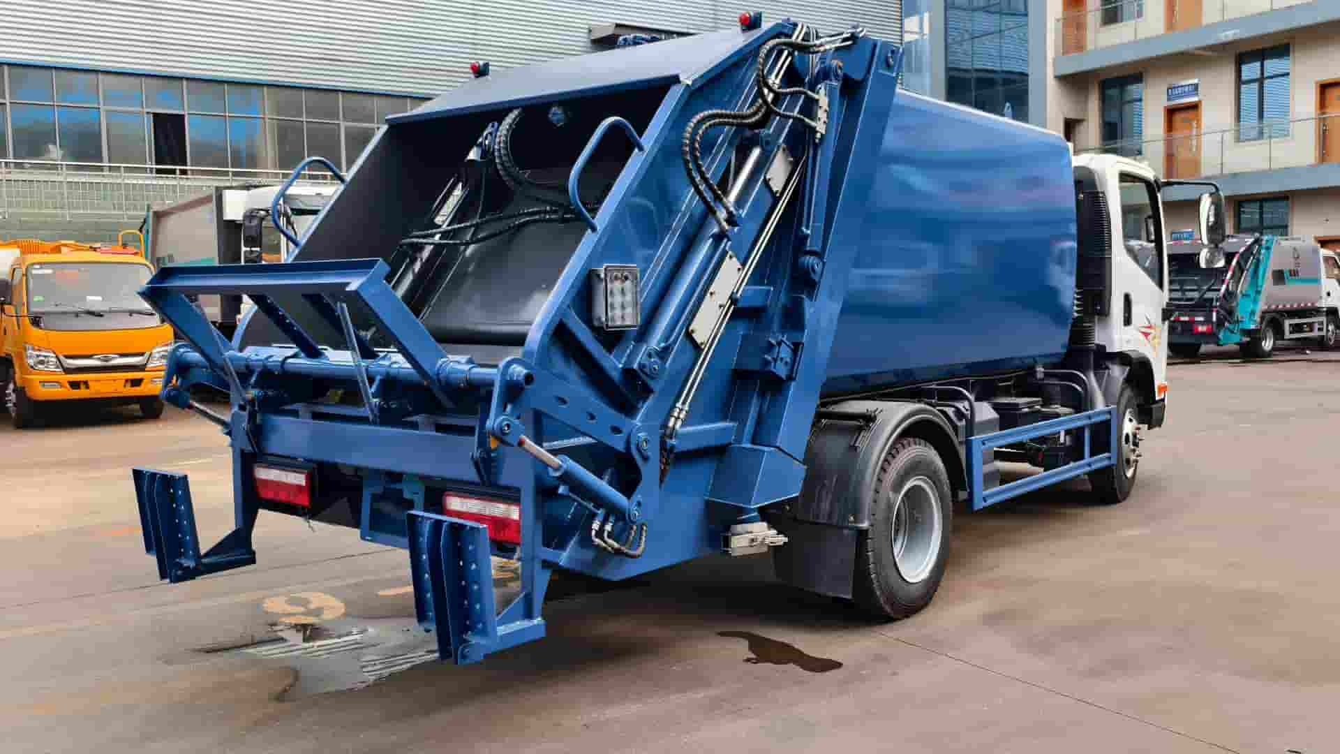 Jiefang right-hand drive 7 cubic meter compressed garbage truck
