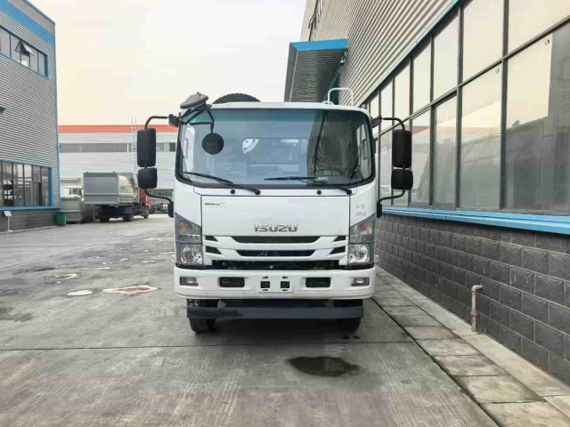 Qingling Isuzu 10 cubic meter compressed garbage truck