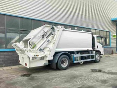 Qingling Isuzu 10 cubic meter compressed garbage truck