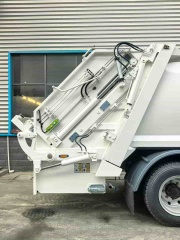 Qingling Isuzu 10 cubic meter compressed garbage truck
