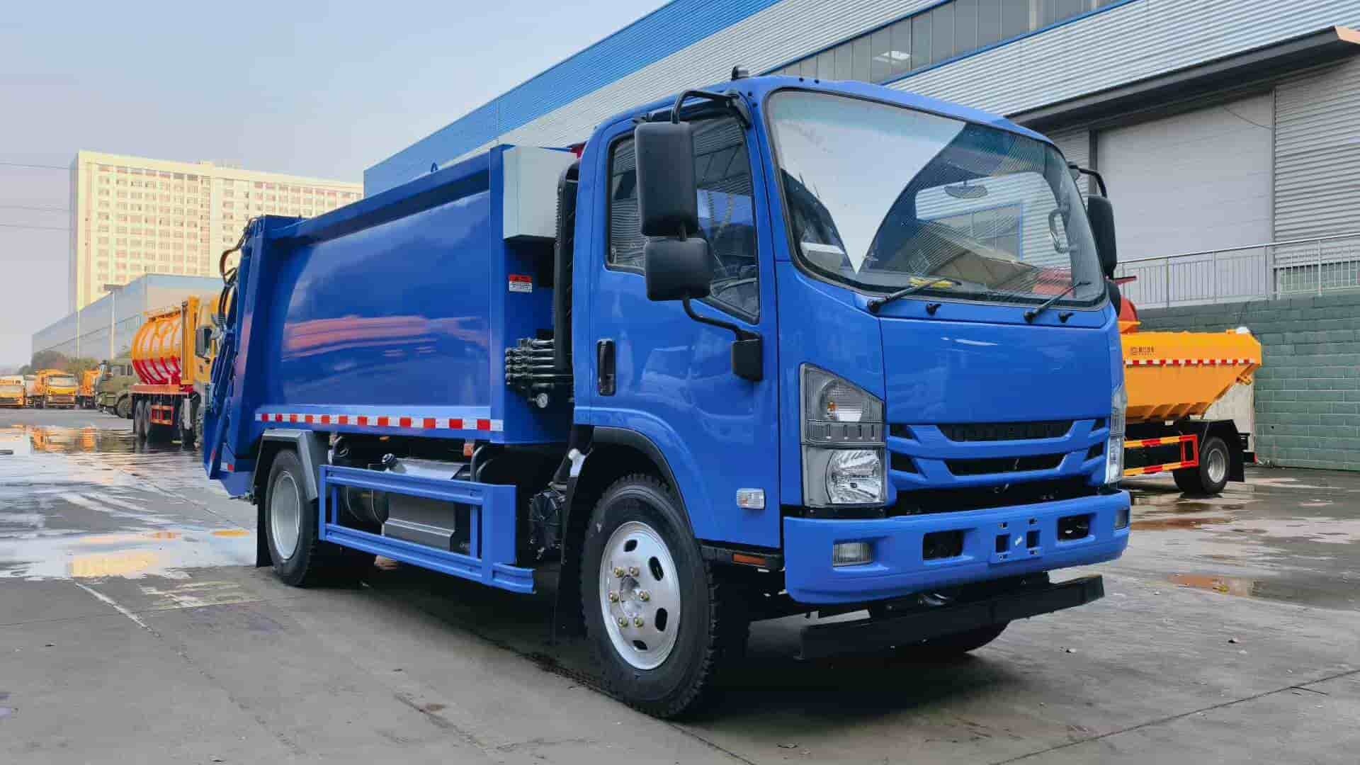 Isuzu 9 cubic meter compressed garbage truck