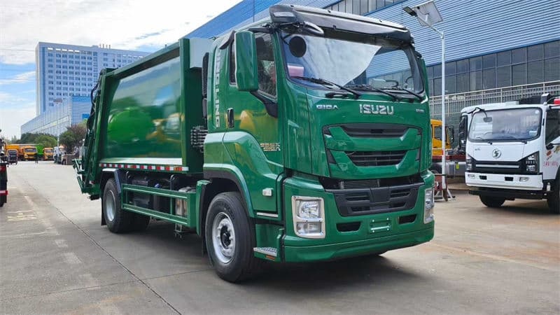Isuzu Giant 16 cubic meter compressed garbage truck