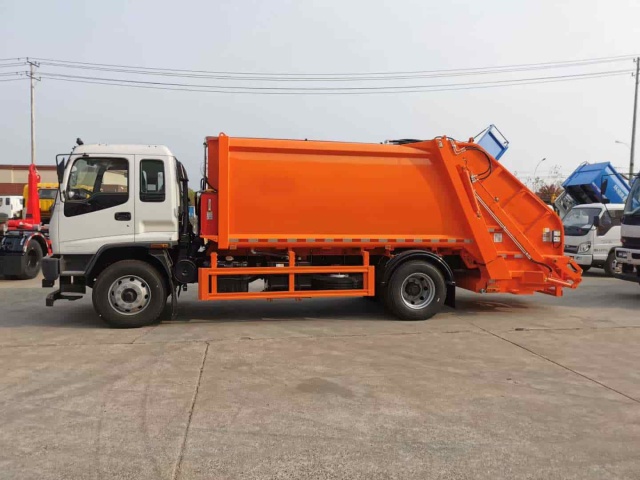 Isuzu 14 cubic meter compressed garbage truck