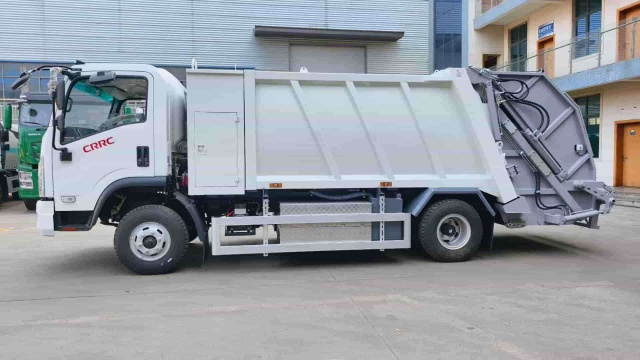 CRRC Pure Electric 8 Cubic Meter Compactor Garbage Truck