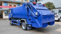 Sinotruk Howo 4x4 Drive 8 Cubic Meter Compactor Garbage Truck