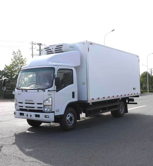 Qingling Isuzu 700P Refrigerated Truck