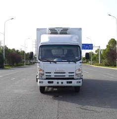 Qingling Isuzu 700P Refrigerated Truck