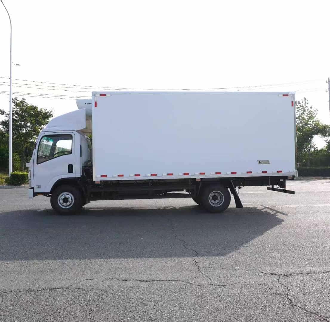 Qingling Isuzu 700P Refrigerated Truck