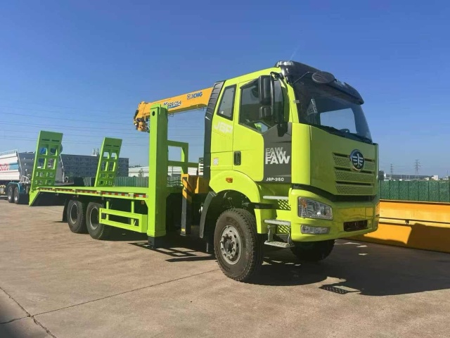 Jiefang Lift-type Flatbed Truck Crane