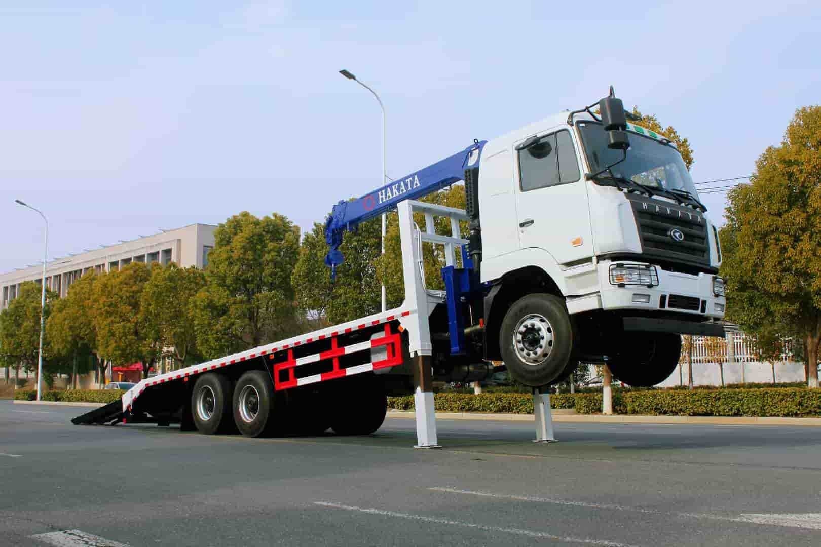 Hualing flatbed crane
