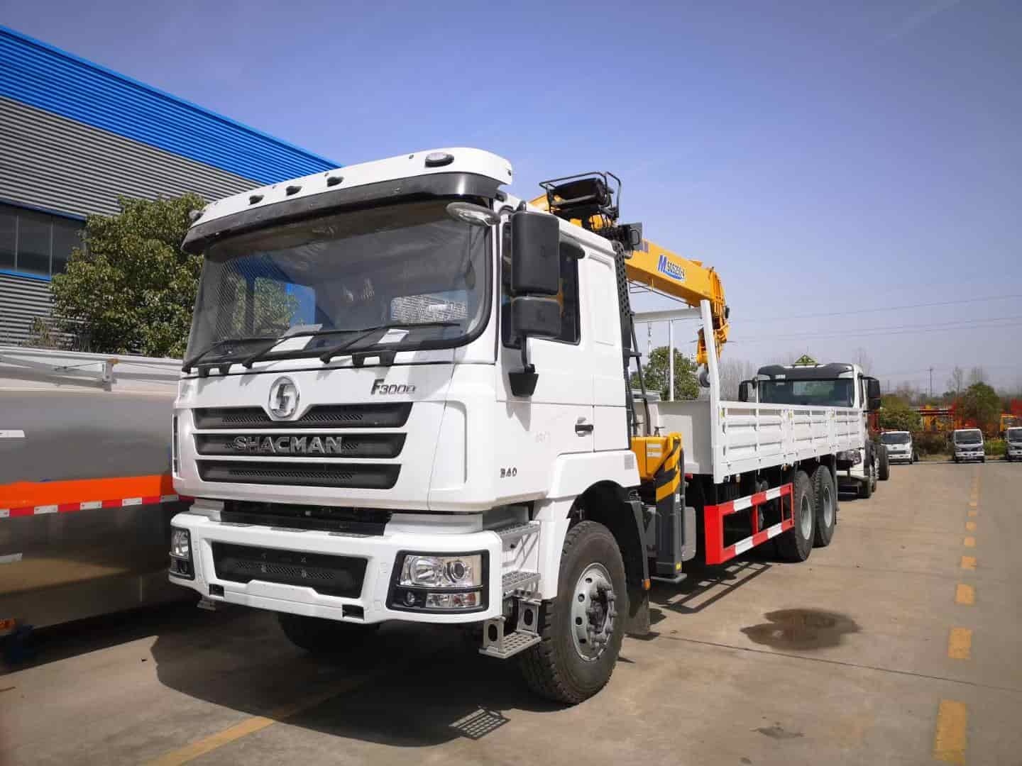 SHACMAN 6X4 truck mounted sling XCMG 10 ton crane