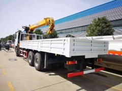 SHACMAN 6X4 truck mounted sling XCMG 10 ton crane
