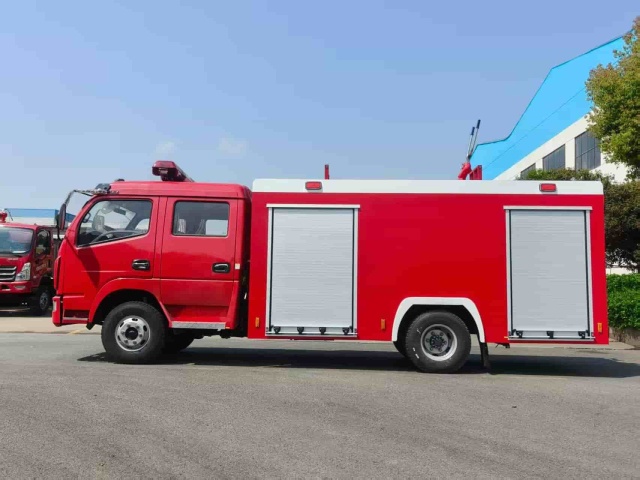 Dongfeng 5-ton Water Tank Fire Truck