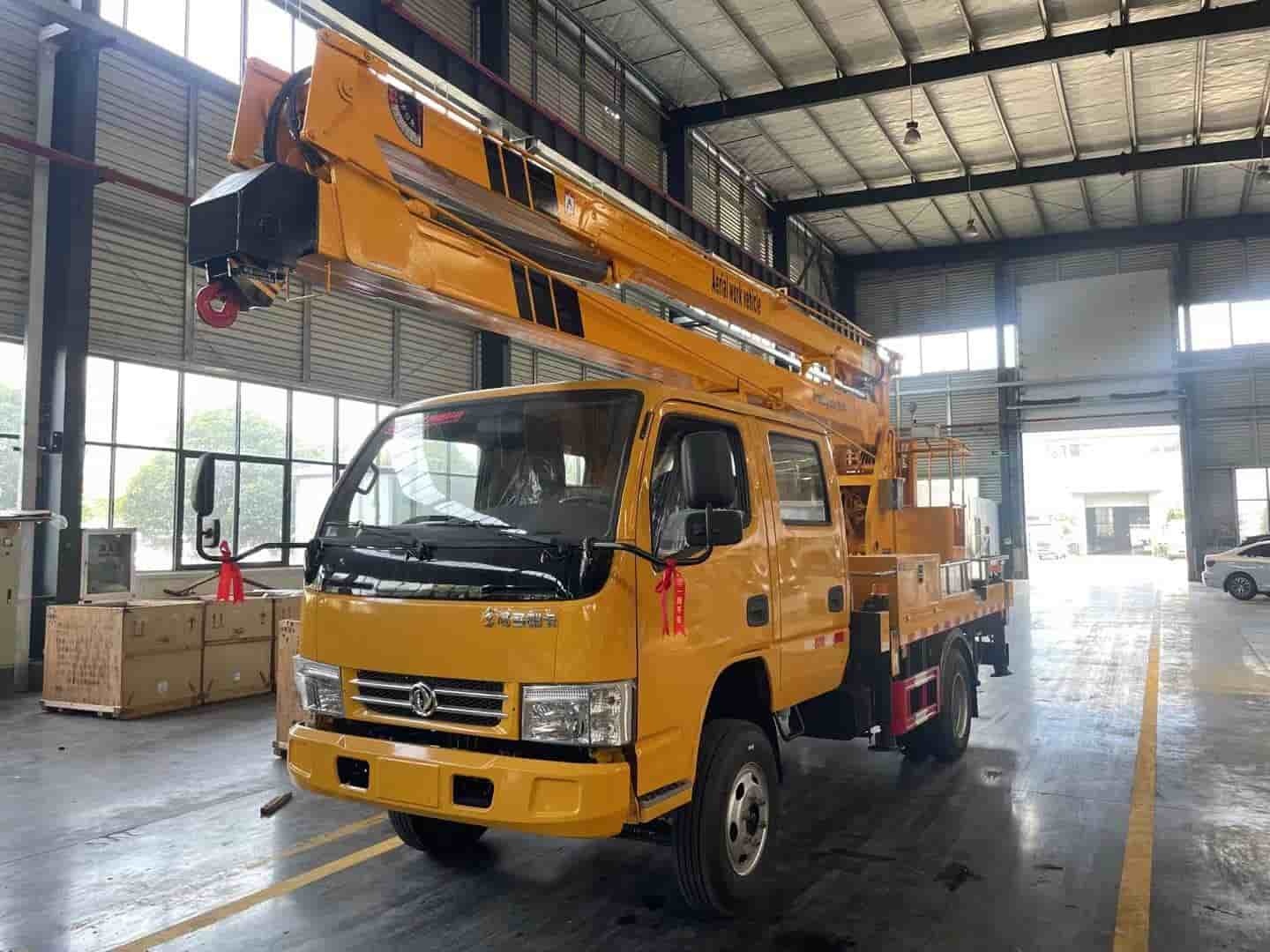 Dongfeng Dorica Folding Arm Aerial Work Vehicle