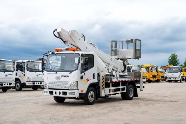 FAW 18 meter straight arm aerial work platform