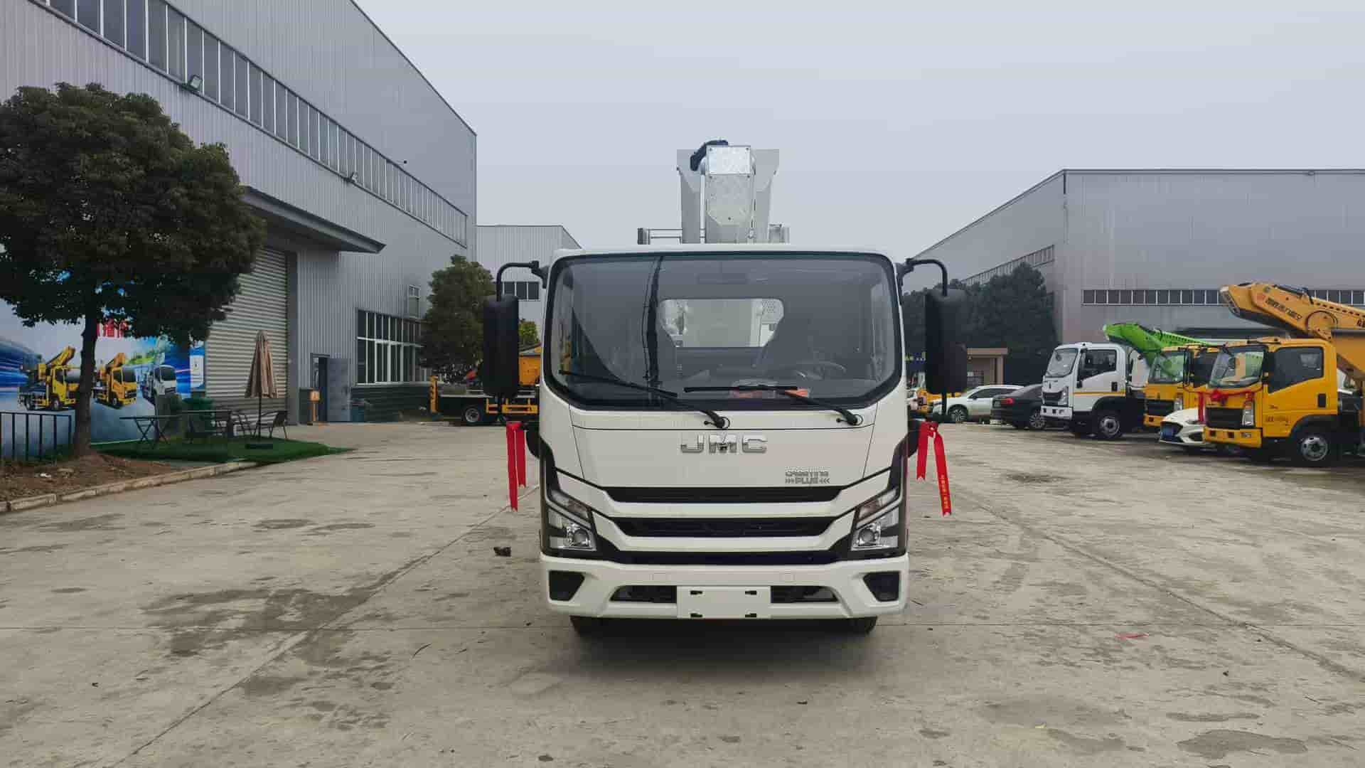 Jiangling 16m telescopic boom aerial work vehicle