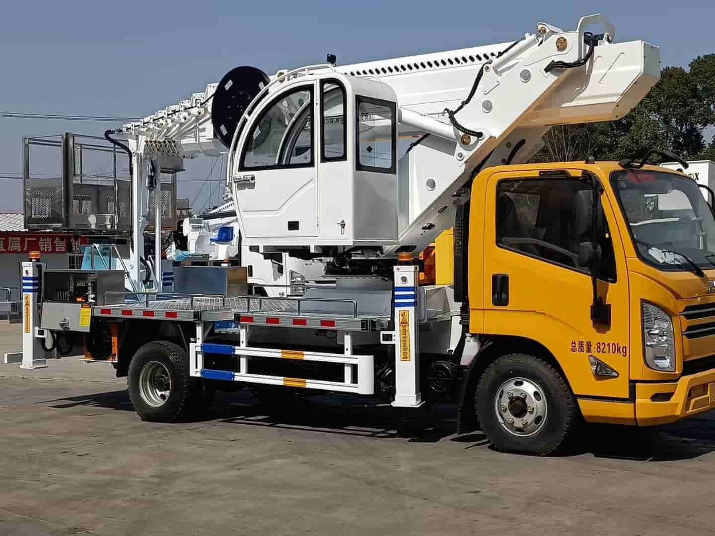 Jiangling Kairui 36m Flying Arm Aerial Work Vehicle