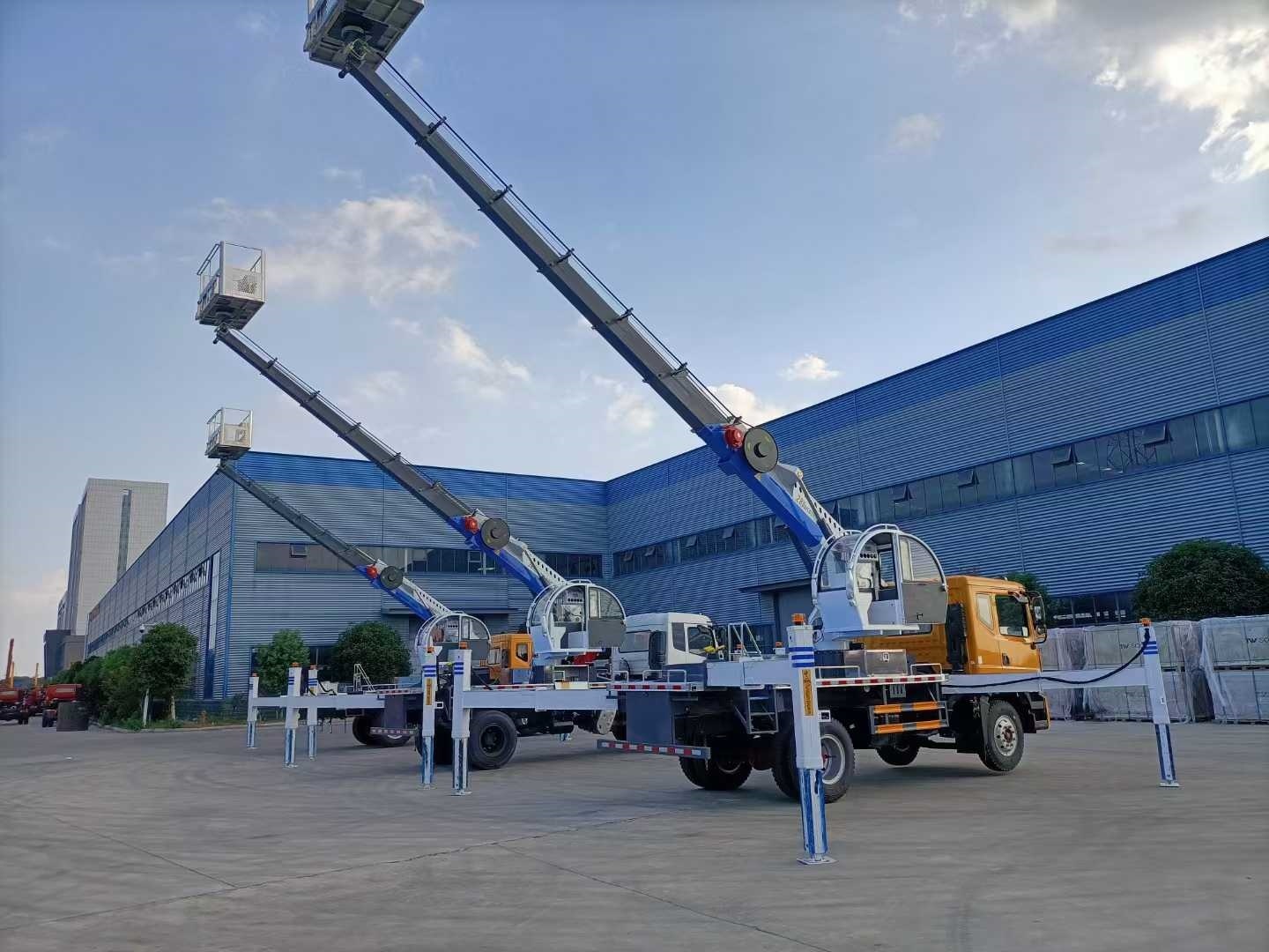 Dongfeng 28 meter telescopic boom aerial work vehicle